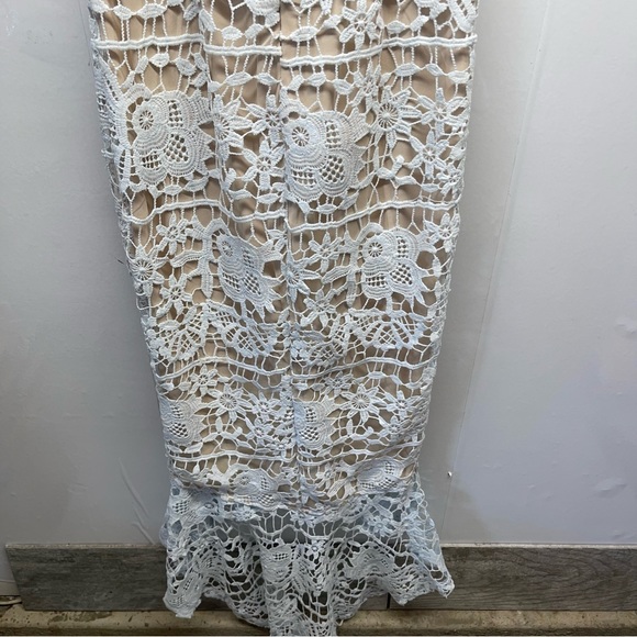 Missguided Tall Lace Bardot Fishtail Midi Dress
Size 4 - Picture 4 of 13